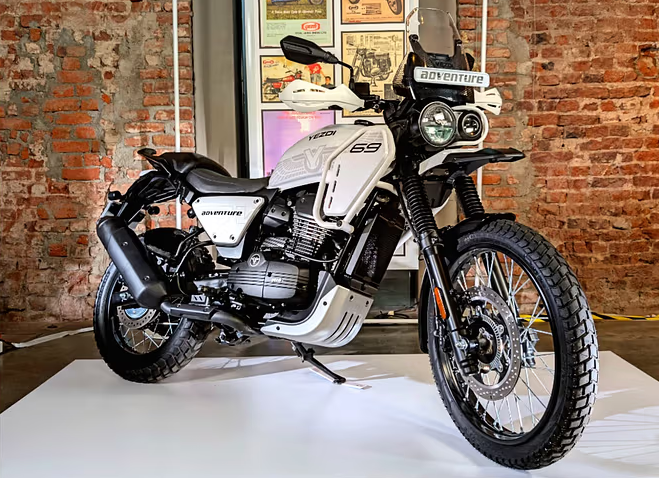 Rider navigating a rugged off-road trail on the Yezdi Adventure 2025, showcasing its high ground clearance, dual-purpose tyres, and improved suspension in action.